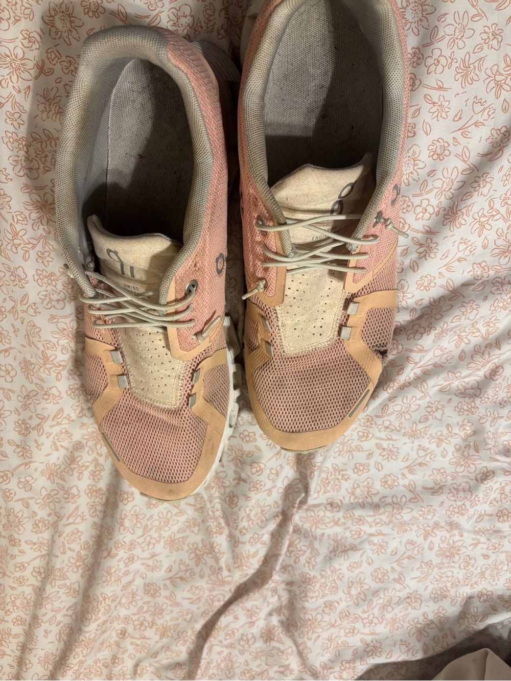 On Cloud Tennis Shoes